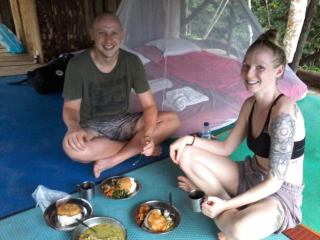 Orangutantreksumatra & Lovely Jungle Lodge Only Book If You Are Treking With Us Bukit Lawang Phòng bức ảnh