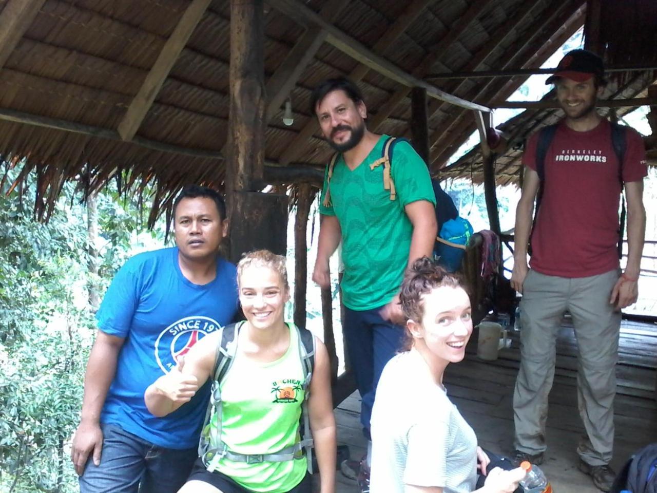 Orangutantreksumatra & Lovely Jungle Lodge Only Book If You Are Treking With Us Bukit Lawang Phòng bức ảnh