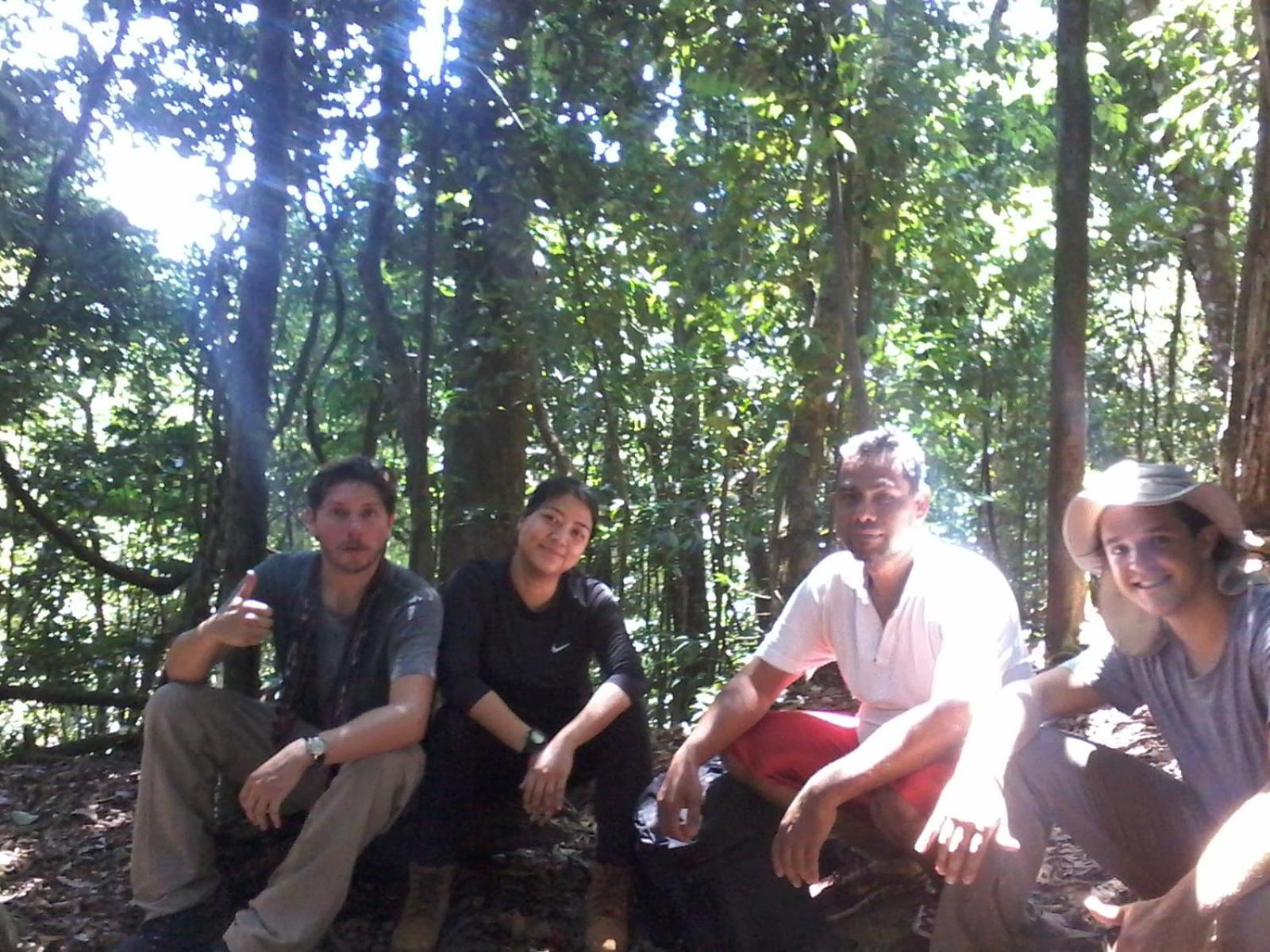 Orangutantreksumatra & Lovely Jungle Lodge Only Book If You Are Treking With Us Bukit Lawang Phòng bức ảnh